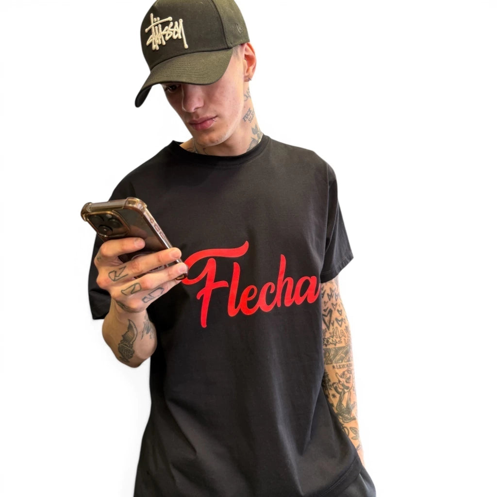 Remera Básica Flecha
